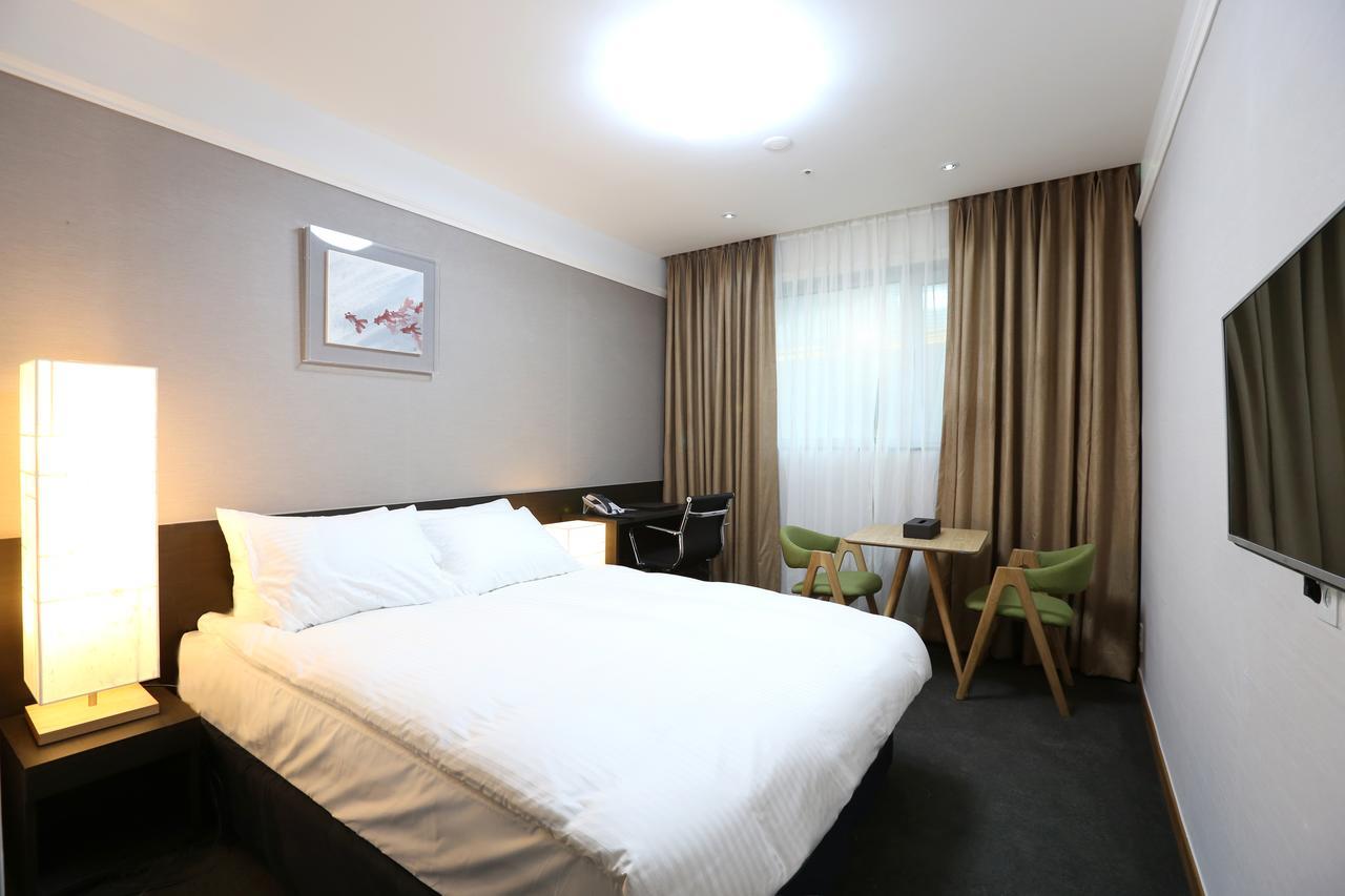 Benikea Premier Hotel Dongdaemun Сеул Екстер'єр фото